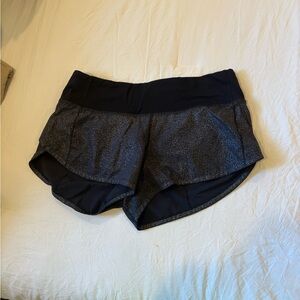 Lululemon 2.5 shorts